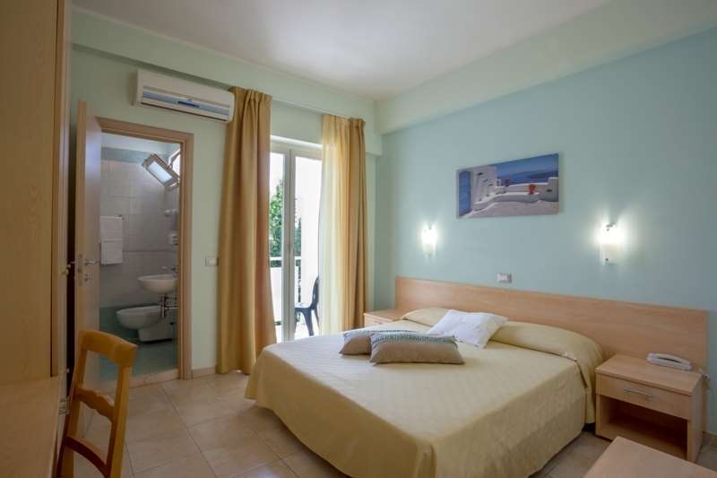 Hotel Caggiari Senigallia Cameră foto